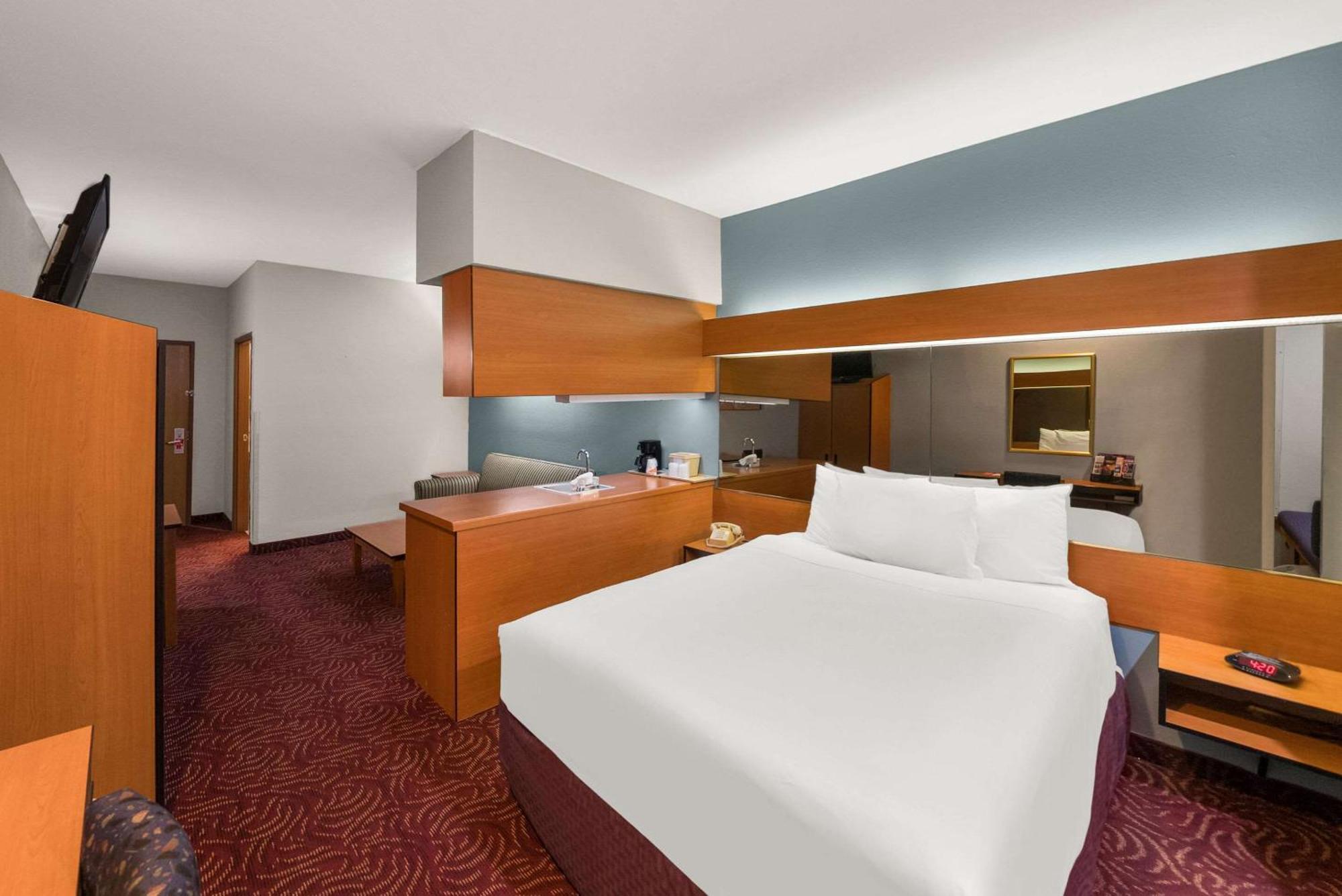 Econo Lodge Inn & Suites Mesquite - Dallas East Exteriör bild