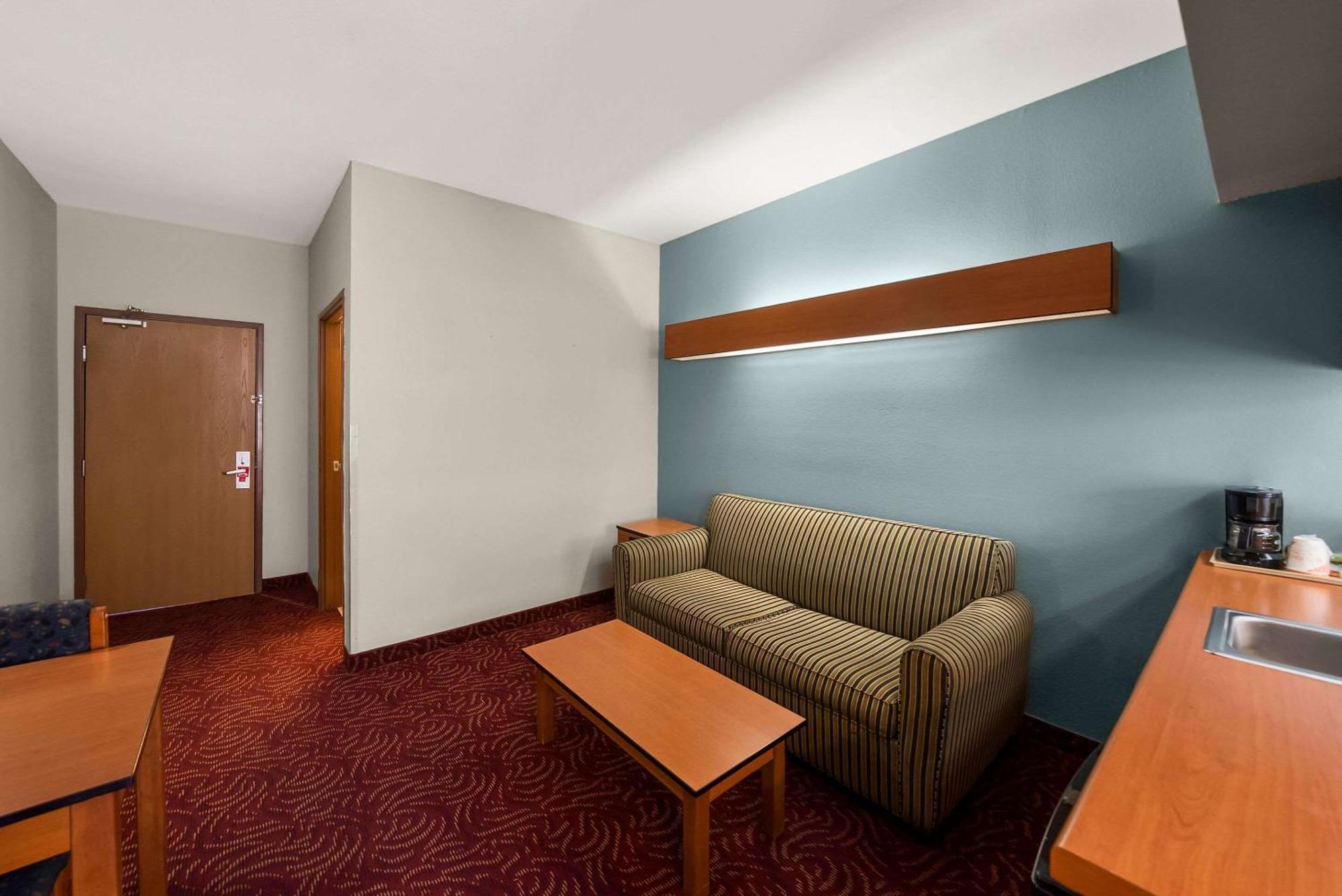 Econo Lodge Inn & Suites Mesquite - Dallas East Exteriör bild